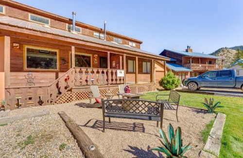 Red River House | Less Than 1 Mi to Skiing Family-Friendly Red River Haven