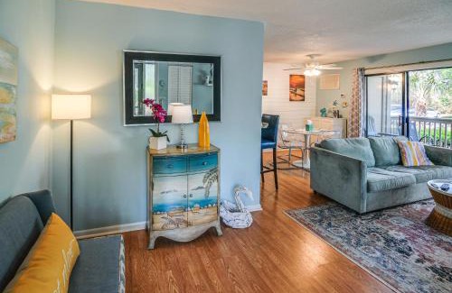 Hilton Head Island Apartment | Less Than 1 Mi to Beach Condo with Community Perks in HHI!