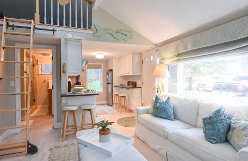 Brewster House | Less Than 1 Mile to Beach with Custom Fire Pit