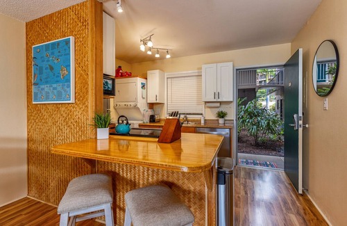 Kihei Condo | Less Than 1 mile To Dining, Shopping And Surfing! A/C PSB113