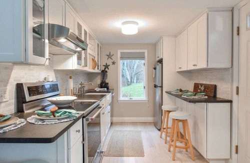 Brewster House | Less Than 1 Mile to the Beach with Custom Fire Pit!