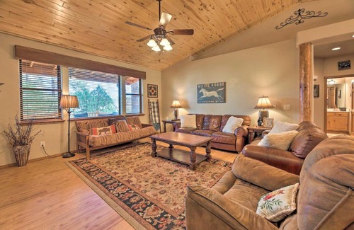 Torreon House | Less Than 4 Mi to Fool Hollow Lake Cabin with Tranquil Deck