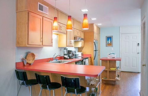Saint Simons Island House | Let Coastal Comfort be yours! Near beach and village; onsite pool, free bikes!