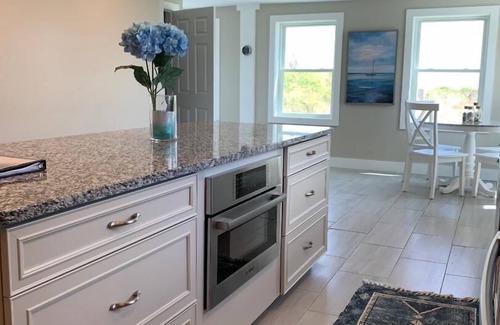 Green Hill House | Let the Sea Set You Free