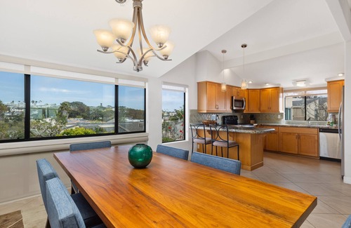 Solana Beach Condo | Let the Sea Set you Free - near Pool, Beach, Town - Great Value!