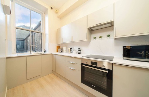 Montrose Apartment | Lethnot @ Benmore Apartments (2nd floor 4 bed)