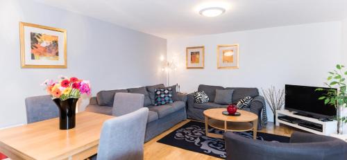 Greenwich West Apartment | Lets Holiday In London Greenwich