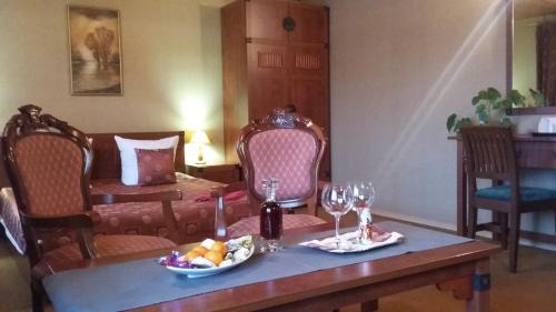 Uzhhorod Hotel | Letuchiy Gollandets
