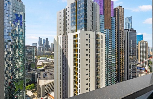 Southbank Apartment | Level 38 - Australia 108 Building Southbank Apartment - sleeps 4