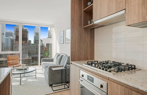 Killgubbin Hotel | Level River North - Executive One Bedroom Suite with Office