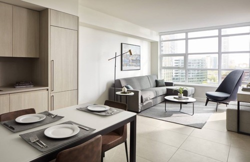 South Lake Union Hotel | Level Seattle- Deluxe One Bedroom