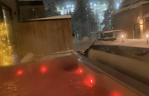 Sirkka Apartment | Levi Diamonds Luxury Private Jacuzzi & Ski-in&Out