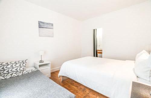 Batignolles Apartment | Levis Charming Place