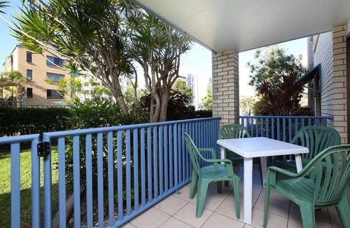 Kings Beach Apartment | Levuka Unit 4 14 Moreton Pde Kings Beach