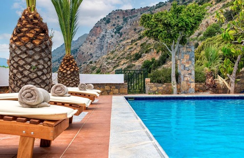 Kounelion House | Leyla Luxury Villa with Spinalonga View