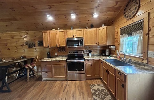 Whittier Cabin | Leyland Little Cabin