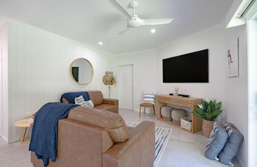 Mission Beach Apartment | Liana One Coastal Mission Vibe One Bedroom