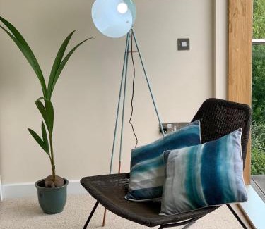 South Cerney House | Libelle Lodge