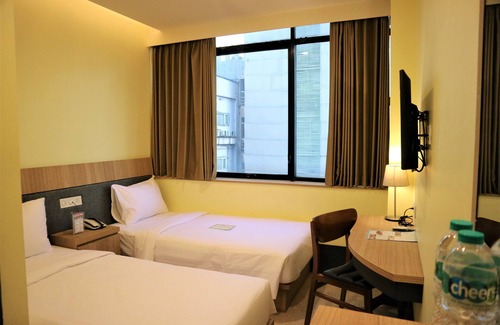 Melawai Hotel | Liberta Hub Blok M Jakarta