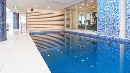 Glenelg Apartment | Liberty 727 -Glenelg- Marina & City Views