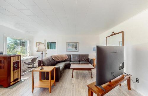 Poulsbo House | Liberty Bay Hideaway