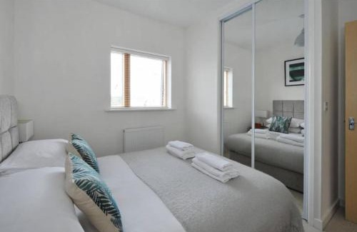 Portishead Apartment | Liberty Marina 2br Apartment