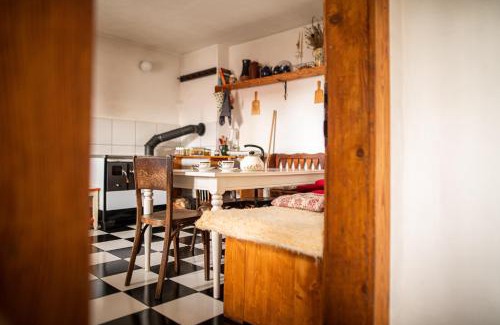 Stiavnicke Bane House | Libling Ružový