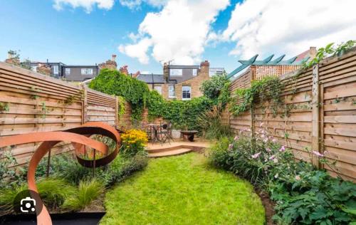 Beddington South Apartment | Libra Aparthotel