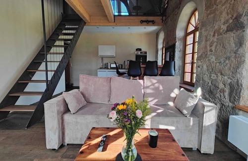 Buhlau Apartment | Lichtdurchflutetes Apartment mit Sauna & Kamin