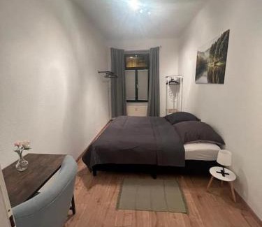 Plagwitz Apartment | Lichtung Appartement - *WLAN*Netflix*Stadion-Nah*