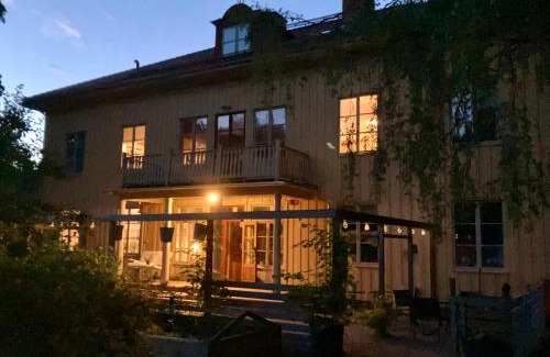 Vimmerby Municipality Bed & Breakfast | Lidhem herrgård. Bed & Breakfast och mindre lägenheter