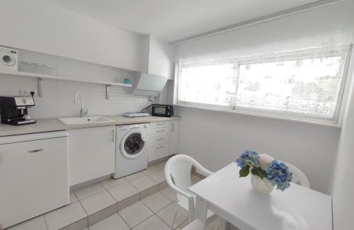 Nea Peramos Apartment | Lidia Apartments Nea Peramos 2