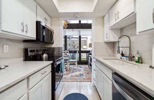 Sarasota House | Lido Beach Coastal Escape Near Beach