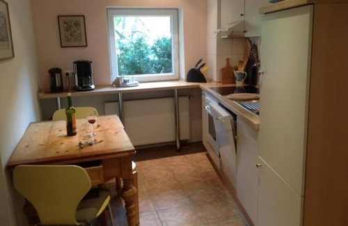 Neustadt an der Weinstrasse Apartment | Liebs'scher Hof - apartment, shower, WC, 3 bedrooms