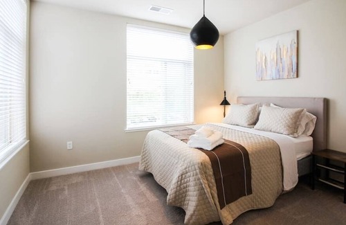 Tysons Apartment | Life at The Top | Luxury | 2 bed| Pool | Lifestyle