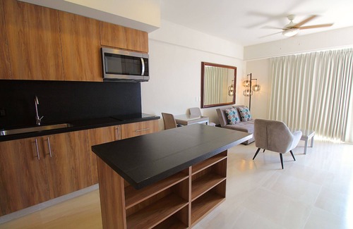Bucerias Apartment | LIFE Bucerias 509, Ocean-View Apt. Close To Beach