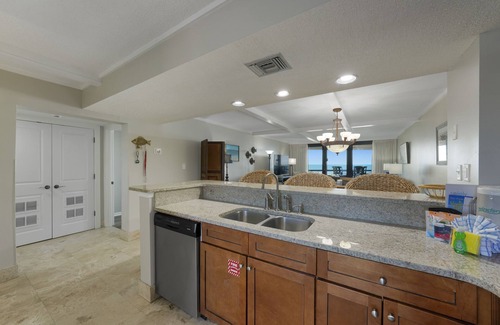Miramar Beach Condo | Life's A Breeze At This Gulf Front Condo w/GREAT Amenities! Edgewater 606