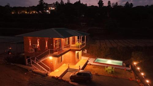 Mahabaleshwar Villa | Lifeline Villas - Wonderment Luxurious Valley View 5Bhk Villa