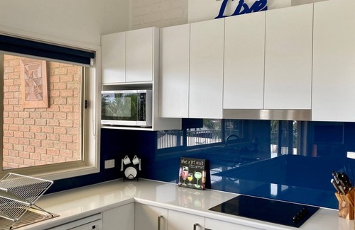 Tura Beach Apartment | Lifes A Beach - Pet Friendly!