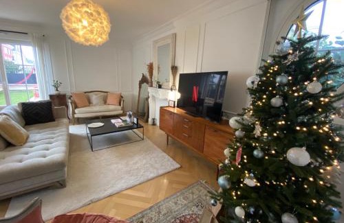 Serris Apartment | Lifestyle Disneyland Paris 8 PAX
