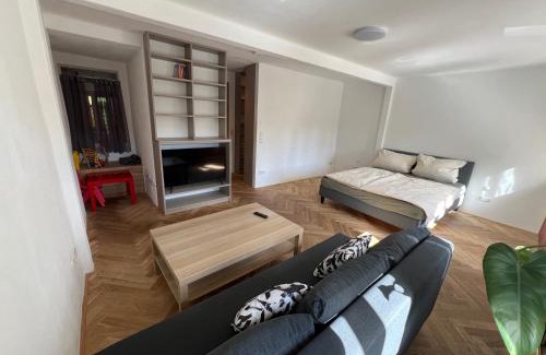 Kriegshaber Apartment | Lifestyle Wohnung mit Terrasse und Garten