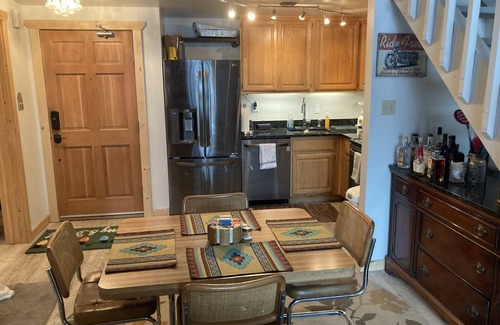 Red River Condo | Lifts West-new to market-owners home top corner unit sleep 6 in beds 5 more