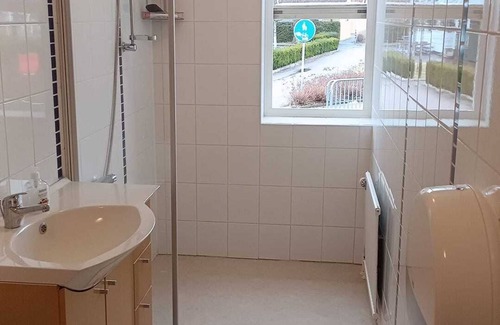 Ullared Bed & Breakfast | LIGGER 50 METER FRÅN GEKÅS VARUHUSET