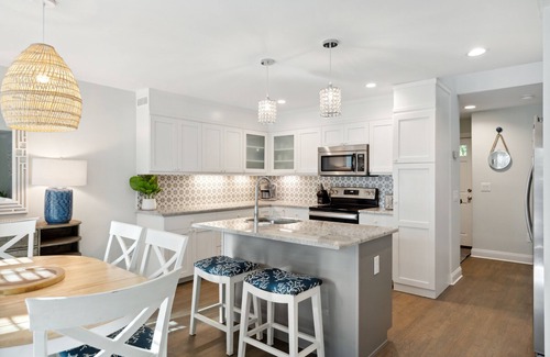West Beach Village House | Light and airy, central, golf location
