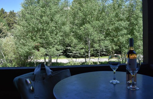Moose Wilson Road House | Light and Bright Aspens Unit-2Bed/2bath Nice Deck!