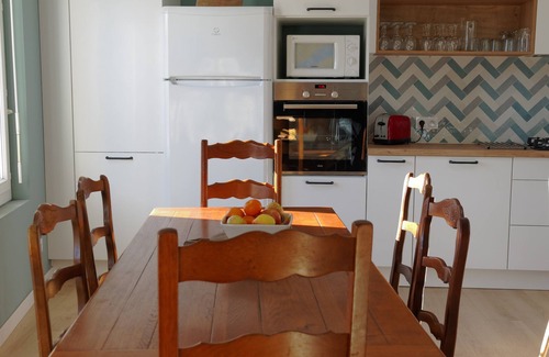 Aigues-Mortes Apartment | Light-filled apartment with breathtaking views.