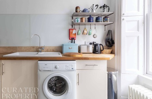 Bath Apartment | Light-filled Period Apartment - Central Bath