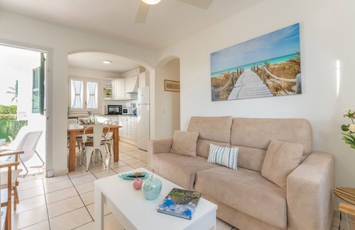 Cala Blanca Apartment | Light-Flooded “Apartment Delfín 3” with Pool, Terrace & WiFi; Parking Available in the Street