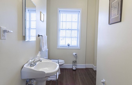 Bolivar Hotel | Light Horse Inn