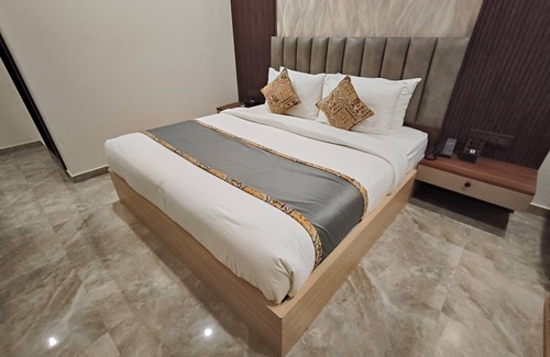 Hubli Hotel | Light House Suites Hubballi